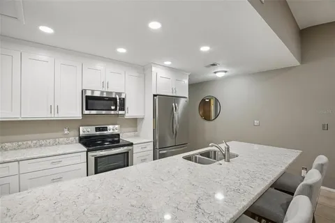 $234,900 | 39650 US Highway 19 North, Unit 135, Tarpon Springs, FL 34689
