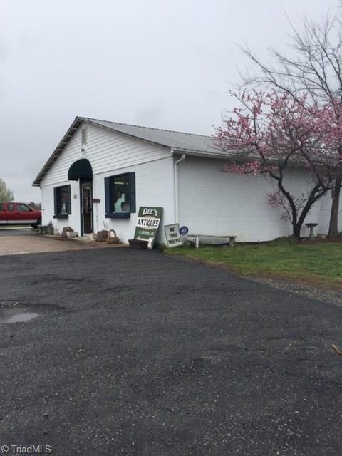733 Greenhill Road Mocksville, NC 27028 - Photo 2 of 6 Gallery Image 2