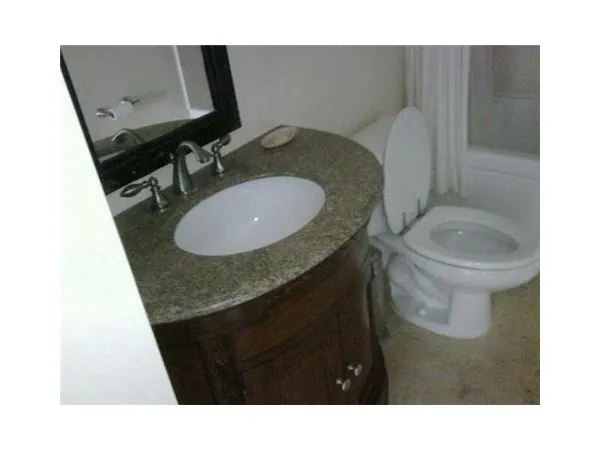 $1,650 | 4164 Inverrary Drive, Unit 806, Lauderhill, FL 33319