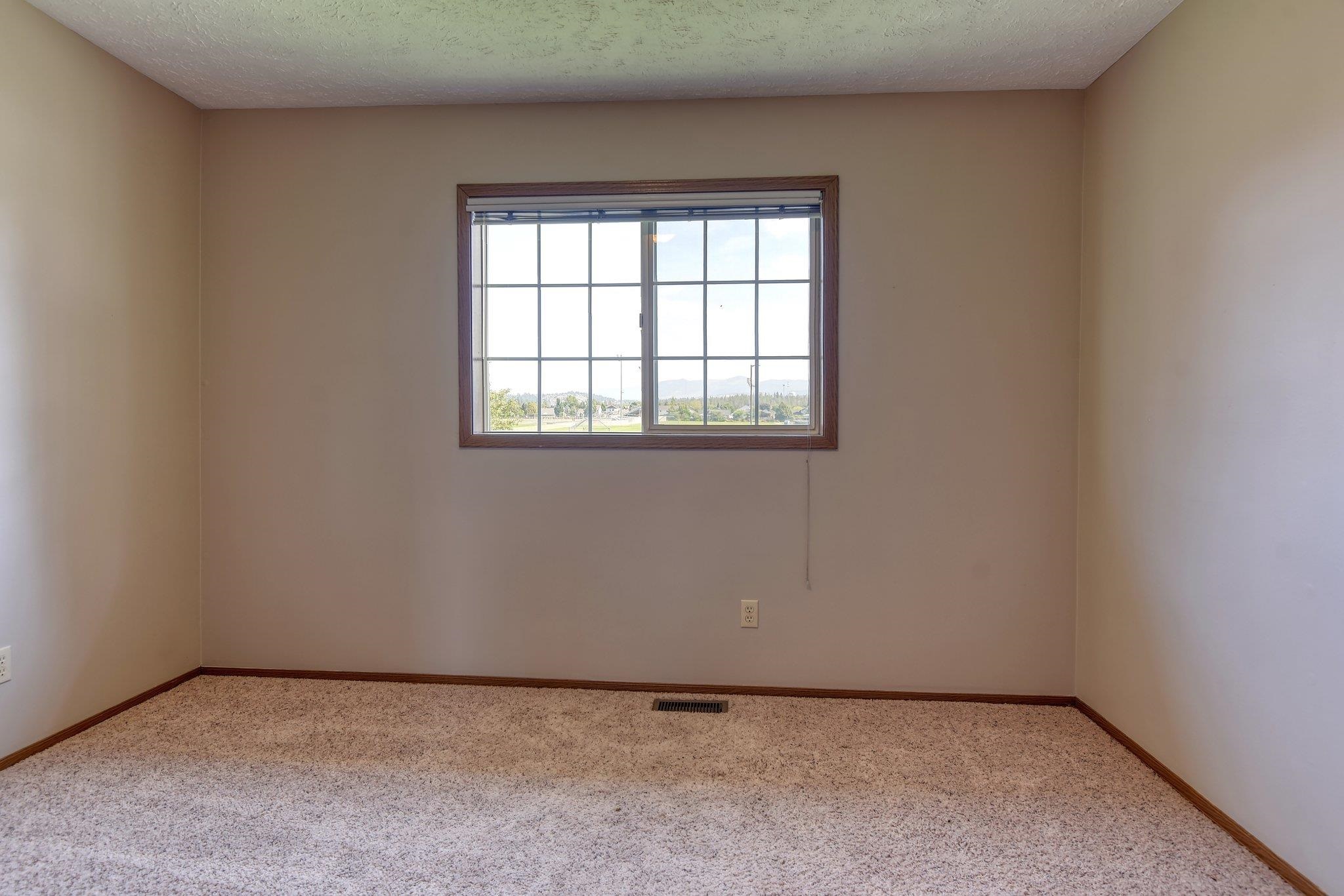 3514 South Pines Road Spokane, WA 99206 - Photo 16 of 42