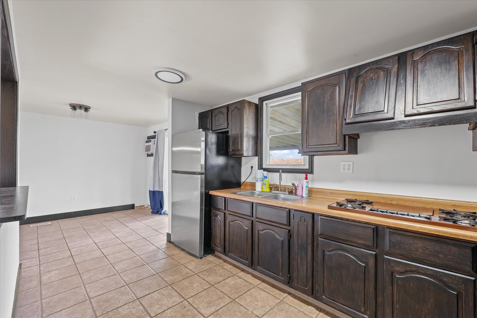 2302 East Perkins Road Urbana, IL 61802 - Photo 13 of 33 Gallery Image 13