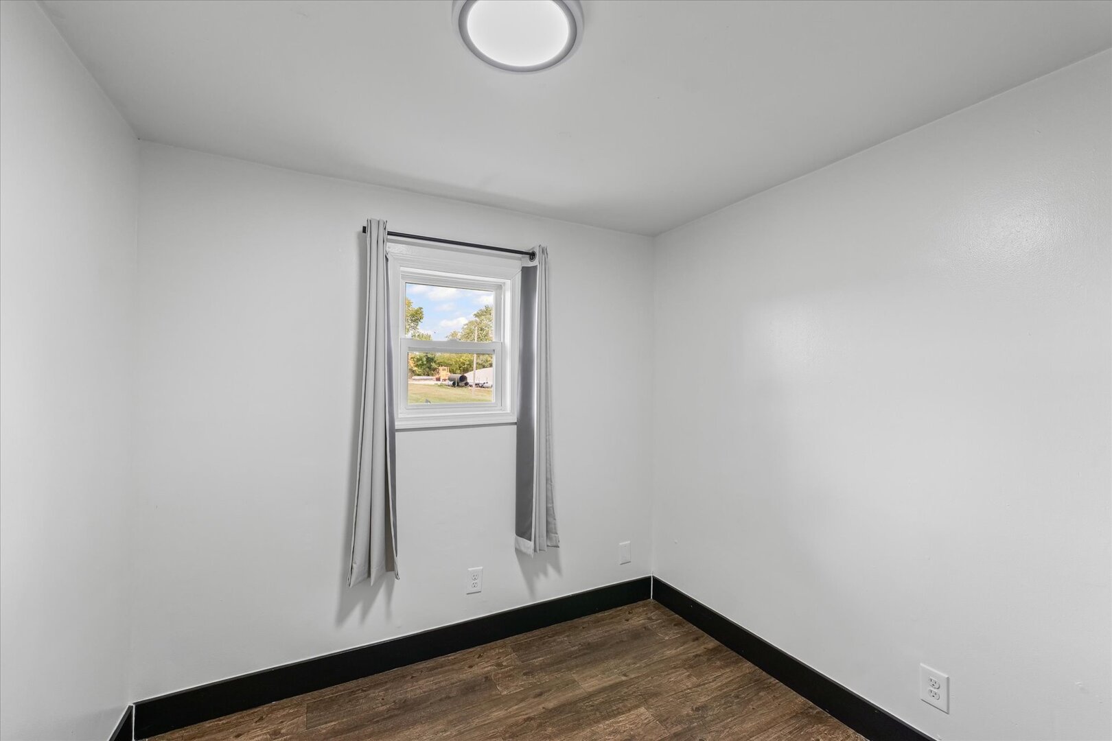 2302 East Perkins Road Urbana, IL 61802 - Photo 22 of 33 Gallery Image 22