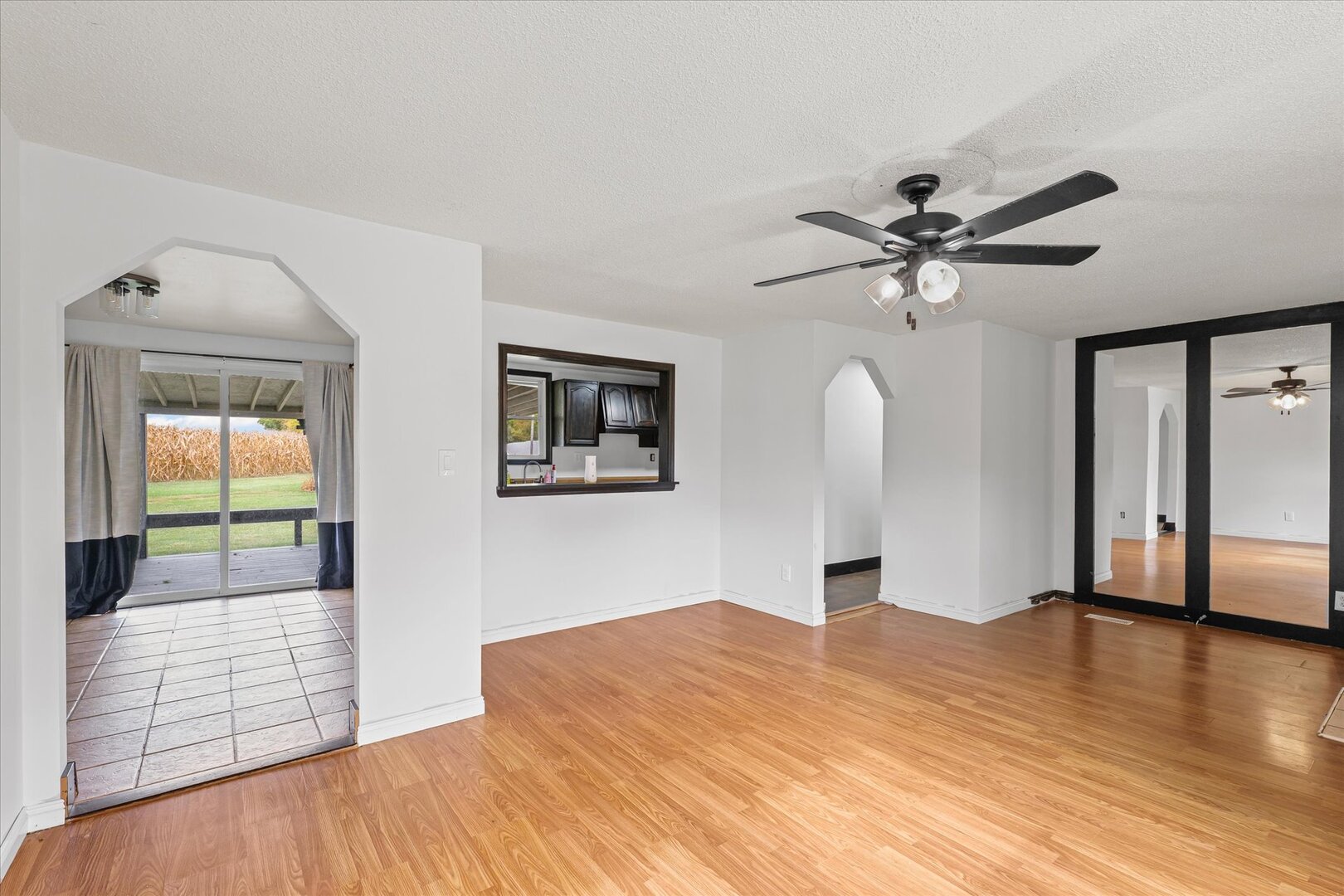 2302 East Perkins Road Urbana, IL 61802 - Photo 8 of 33 Gallery Image 8