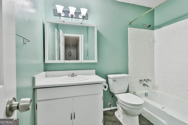 $89,900 | 4701 Flat Shoals Road, Unit 59G, Union City, GA 30291