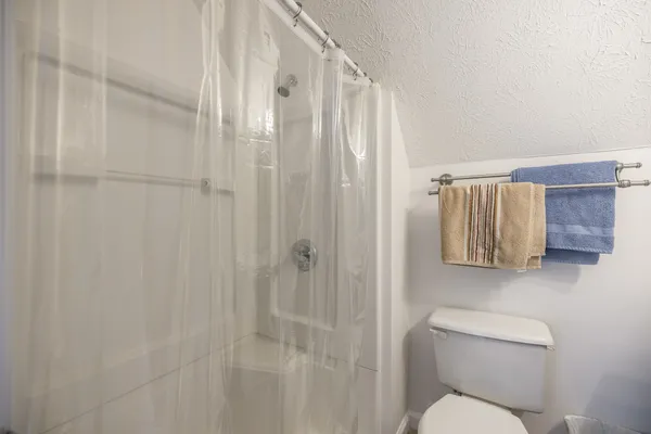 $850,000 | 800 Warren Lane, Hurricane Mills, TN 37078