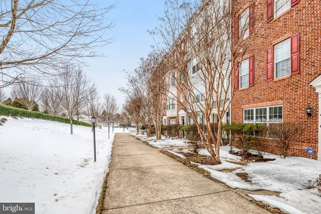 $453,099 | 4112 Potomac Highlands Circle, Triangle, VA 22172