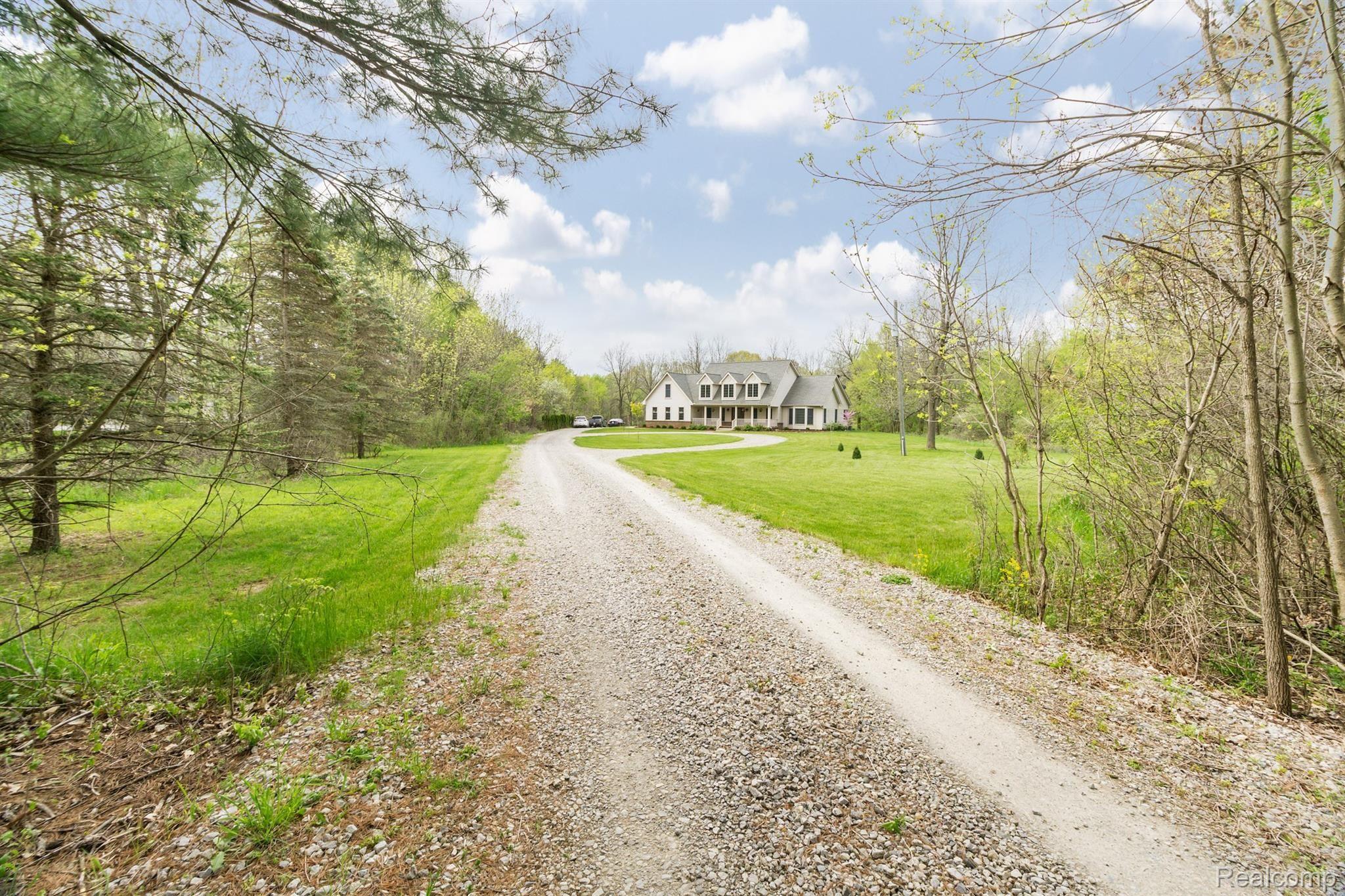 3343 Brewer Road Howell, MI 48855 - Photo 27 of 38 PP_SB051719_Exterior-105.jpg