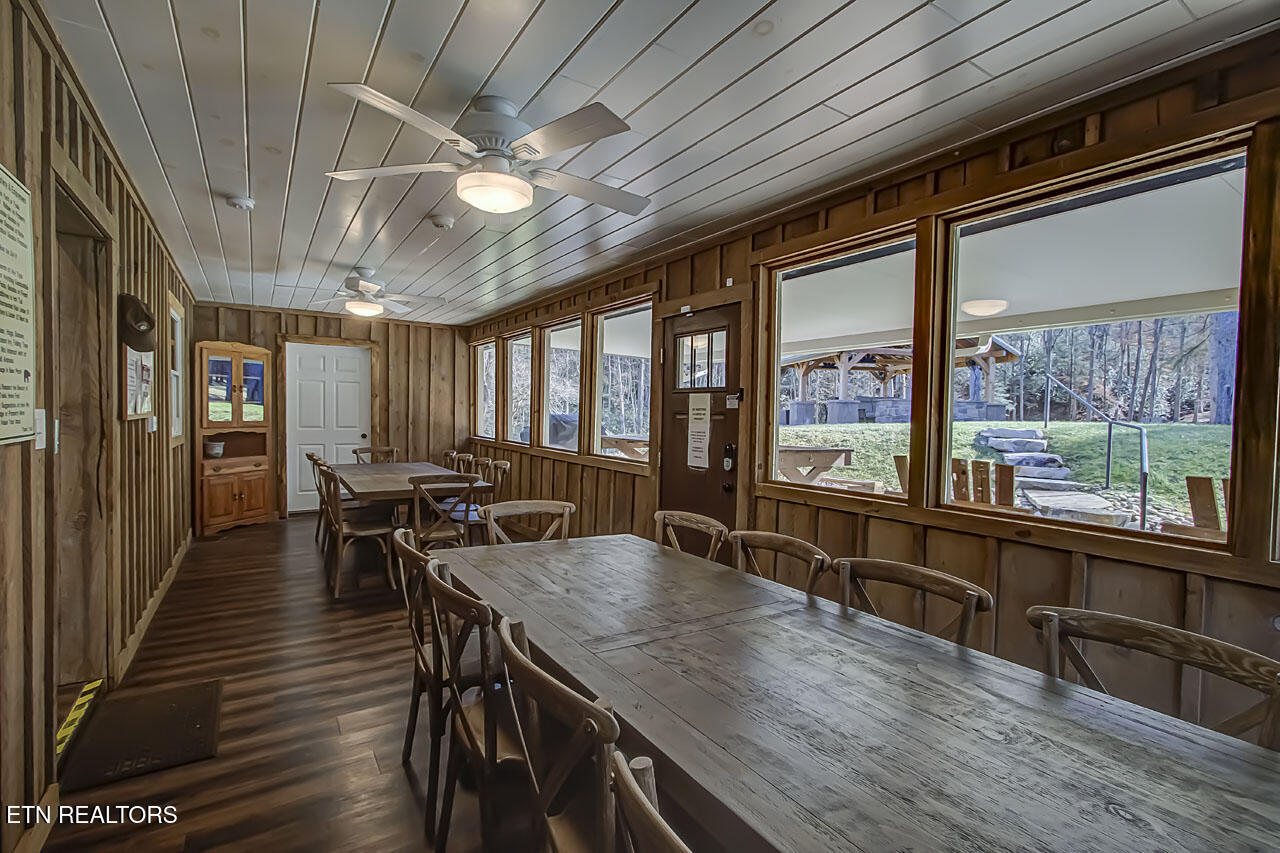 2050 East Millers Cove Road Walland, TN 37886 - Photo 22 of 39 Dining seats 25
