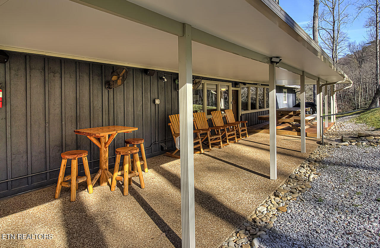 2050 East Millers Cove Road Walland, TN 37886 - Photo 23 of 39 IMG_9983LR