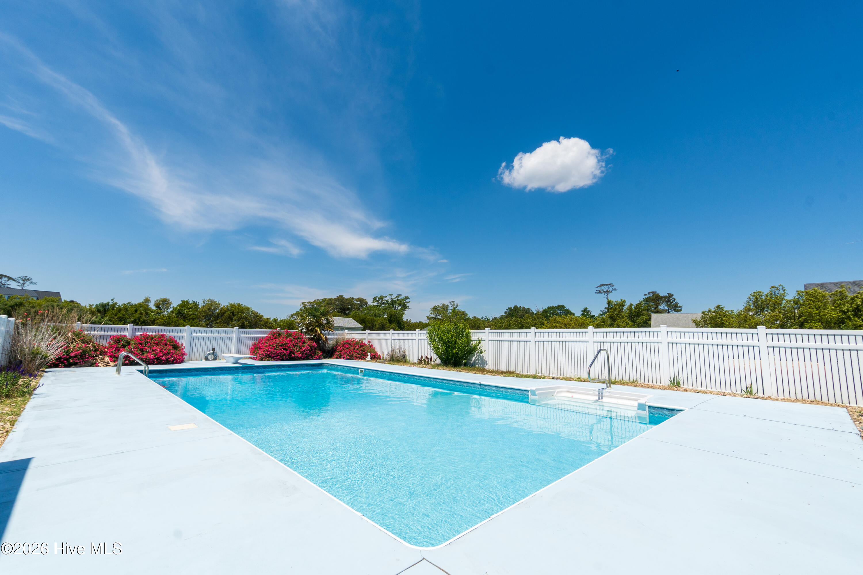 111 Belle View Currituck, NC 27929 - Photo 4 of 78 int.-20