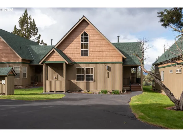 $475,000 | 8825 Southwest Canyon Wren Court, Redmond, OR 97756