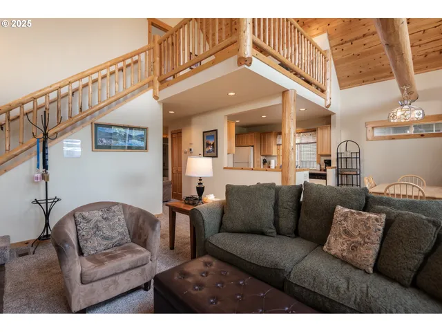 $475,000 | 8825 Southwest Canyon Wren Court, Redmond, OR 97756