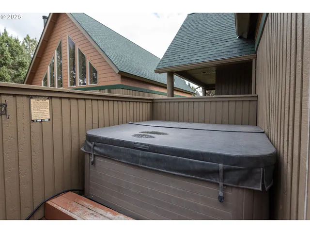 $475,000 | 8825 Southwest Canyon Wren Court, Redmond, OR 97756