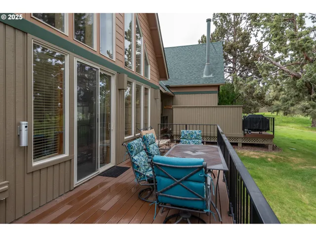 $475,000 | 8825 Southwest Canyon Wren Court, Redmond, OR 97756