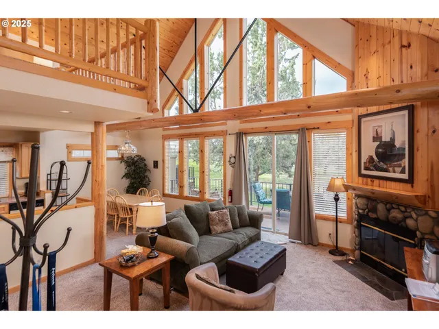 $475,000 | 8825 Southwest Canyon Wren Court, Redmond, OR 97756