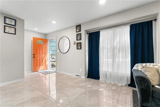 $289,900 | 8222 East 133rd Terrace, Grandview, MO 64030