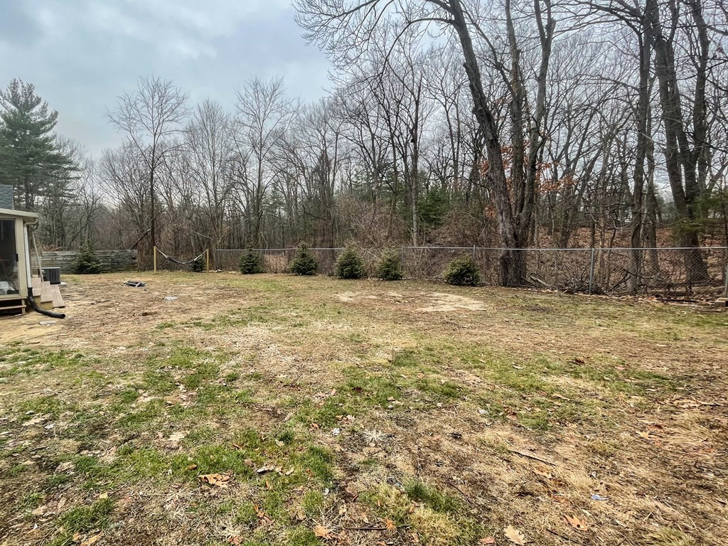 96 Crestmont Street Springfield, MA 01108 - Photo 16 of 16 Gallery Image 16