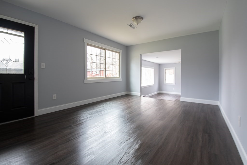 96 Crestmont Street Springfield, MA 01108 - Photo 10 of 16 Gallery Image 10