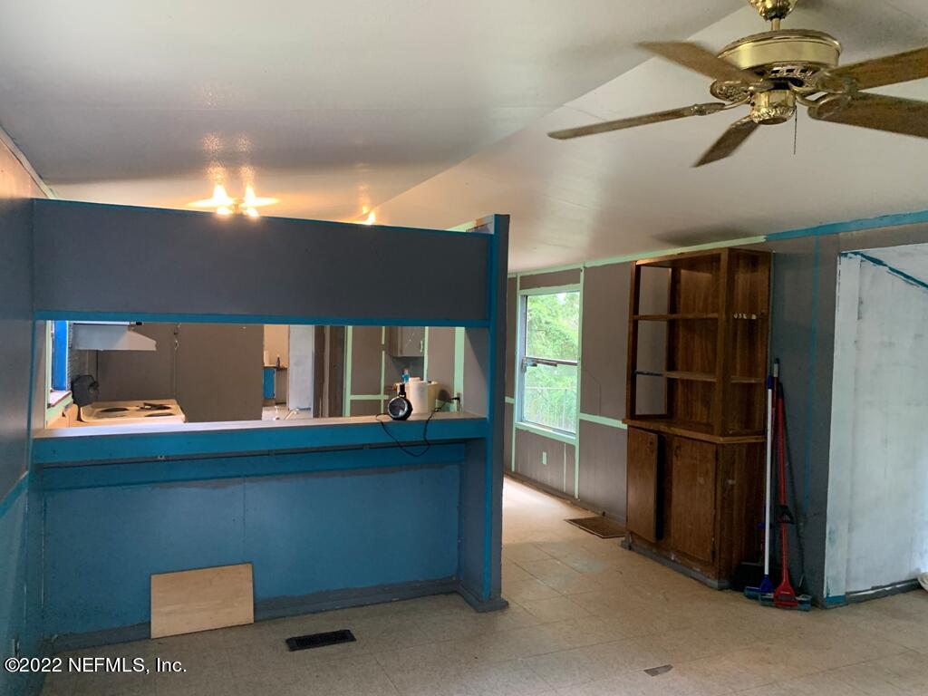 156 Yearling Road Crescent City, FL 32112 - Photo 11 of 19 Photo Sep 07, 12 44 18 PM