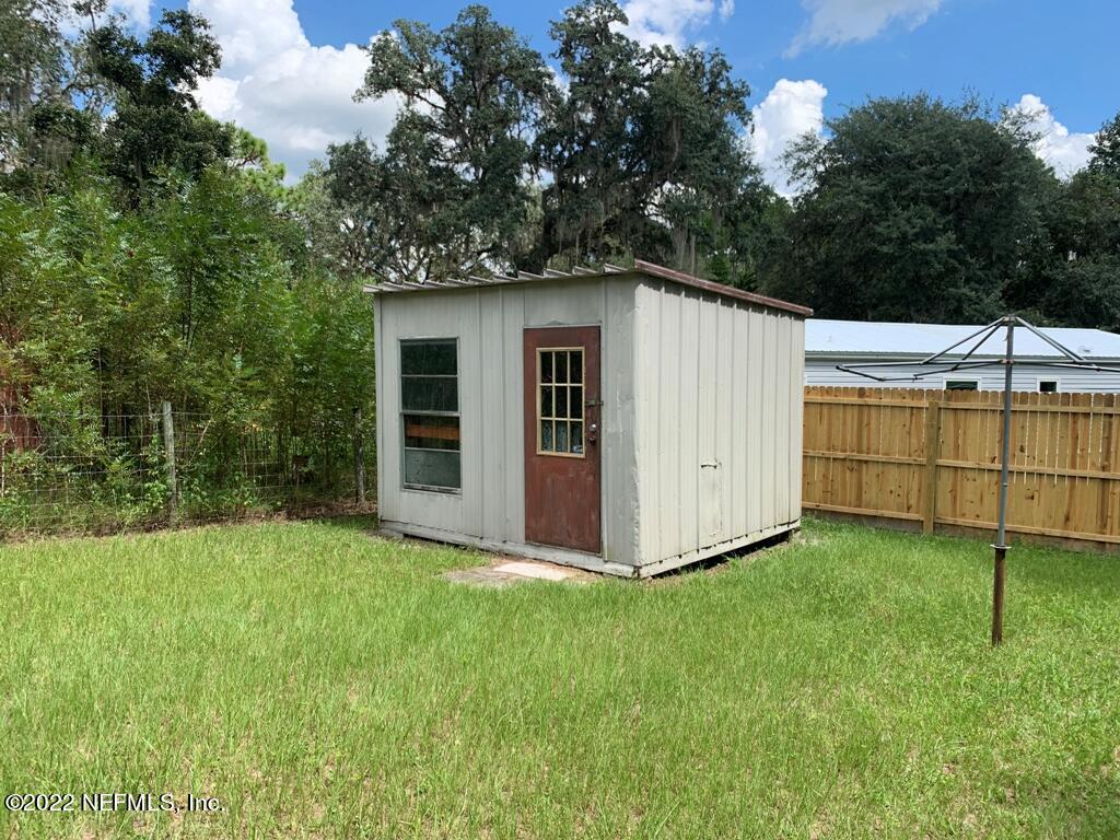 156 Yearling Road Crescent City, FL 32112 - Photo 4 of 19 Photo Sep 07, 12 39 24 PM