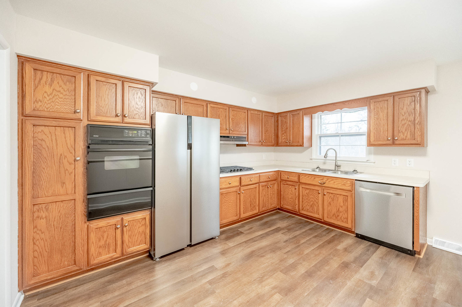 515 Old Hickory Road New Lenox, IL 60451 - Photo 4 of 15 Gallery Image 4