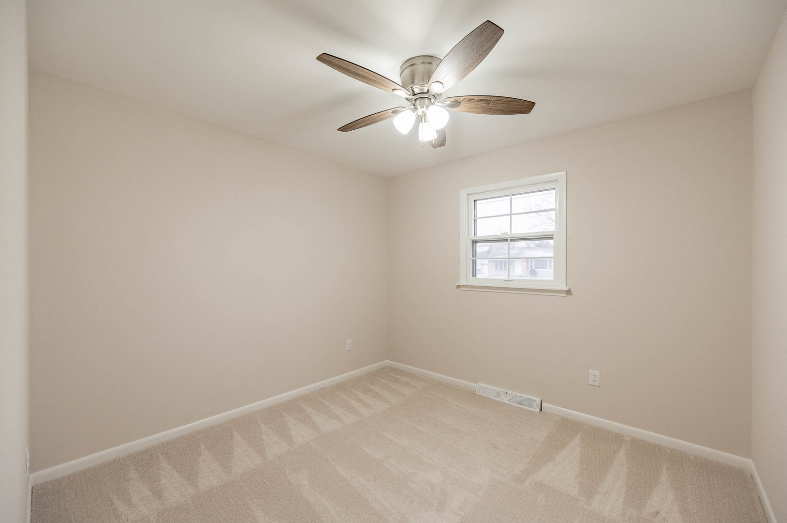 515 Old Hickory Road New Lenox, IL 60451 - Photo 7 of 15 Gallery Image 7