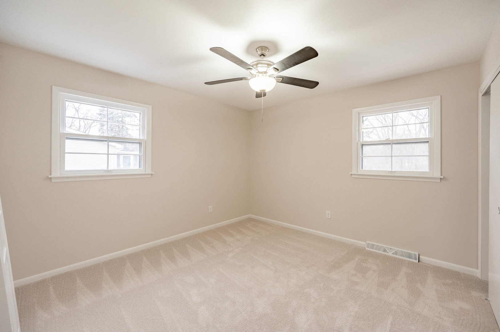 515 Old Hickory Road New Lenox, IL 60451 - Photo 9 of 15 Gallery Image 9