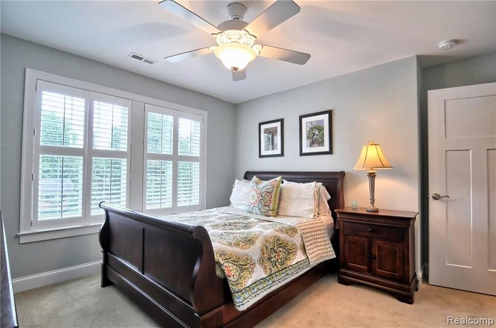 1018 Mahaffey Street Rochester, MI 48307 - Photo 14 of 33 Gallery Image 14