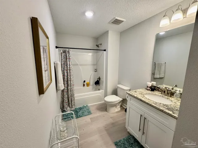 $2,000 | 8720 Fowler Avenue, Pensacola, FL 32534