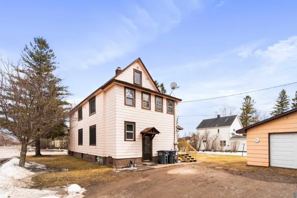 $284,900 | 301 South 59th Avenue West, Duluth, MN 55807