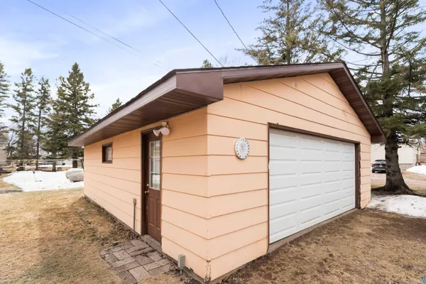 $284,900 | 301 South 59th Avenue West, Duluth, MN 55807