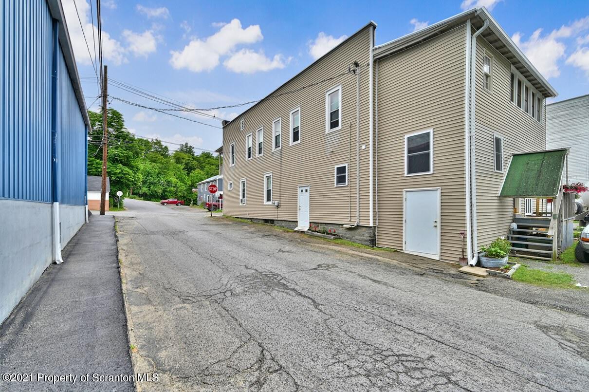 303 Main Street Nicholson, PA 18446 - Photo 2 of 98