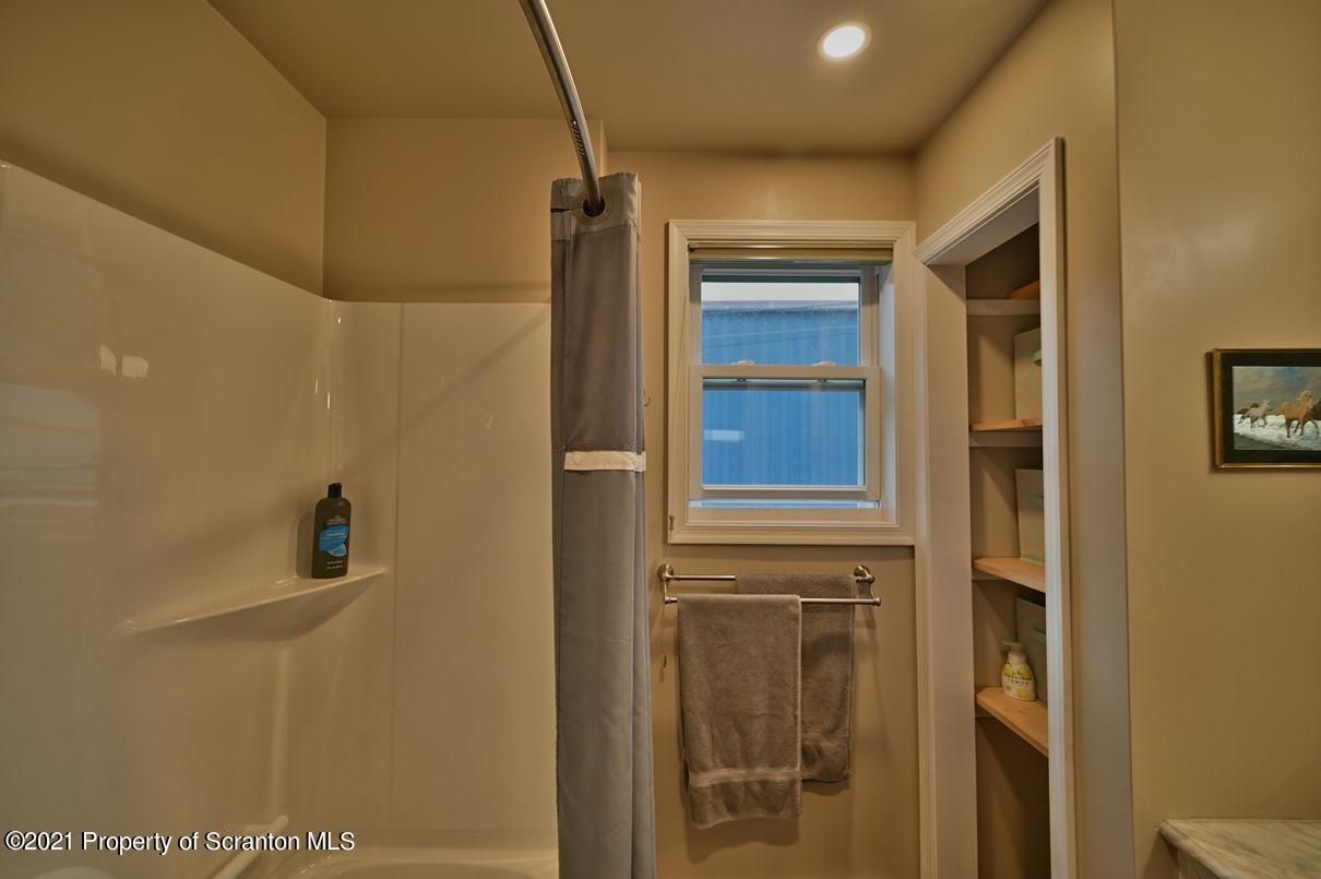 303 Main Street Nicholson, PA 18446 - Photo 22 of 98