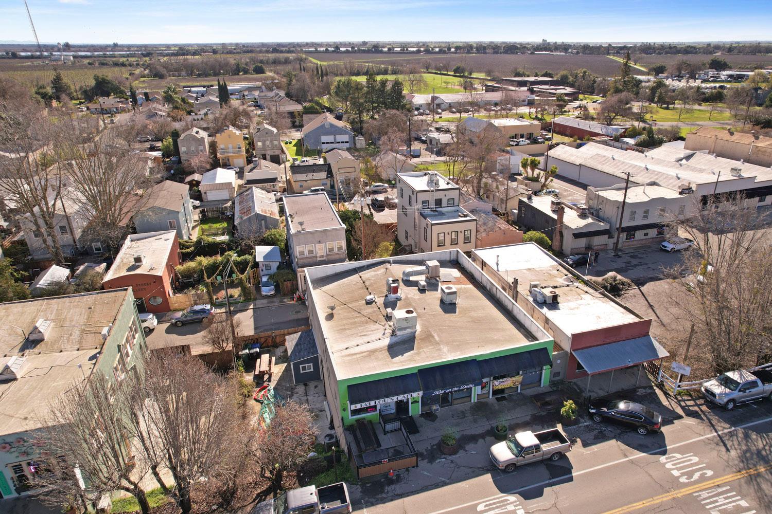 14144 Market Street Walnut Grove, CA 95690 - Photo 11 of 86