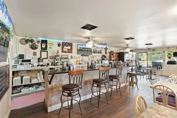 $750,000 | 14144 Market Street, Walnut Grove, CA 95690