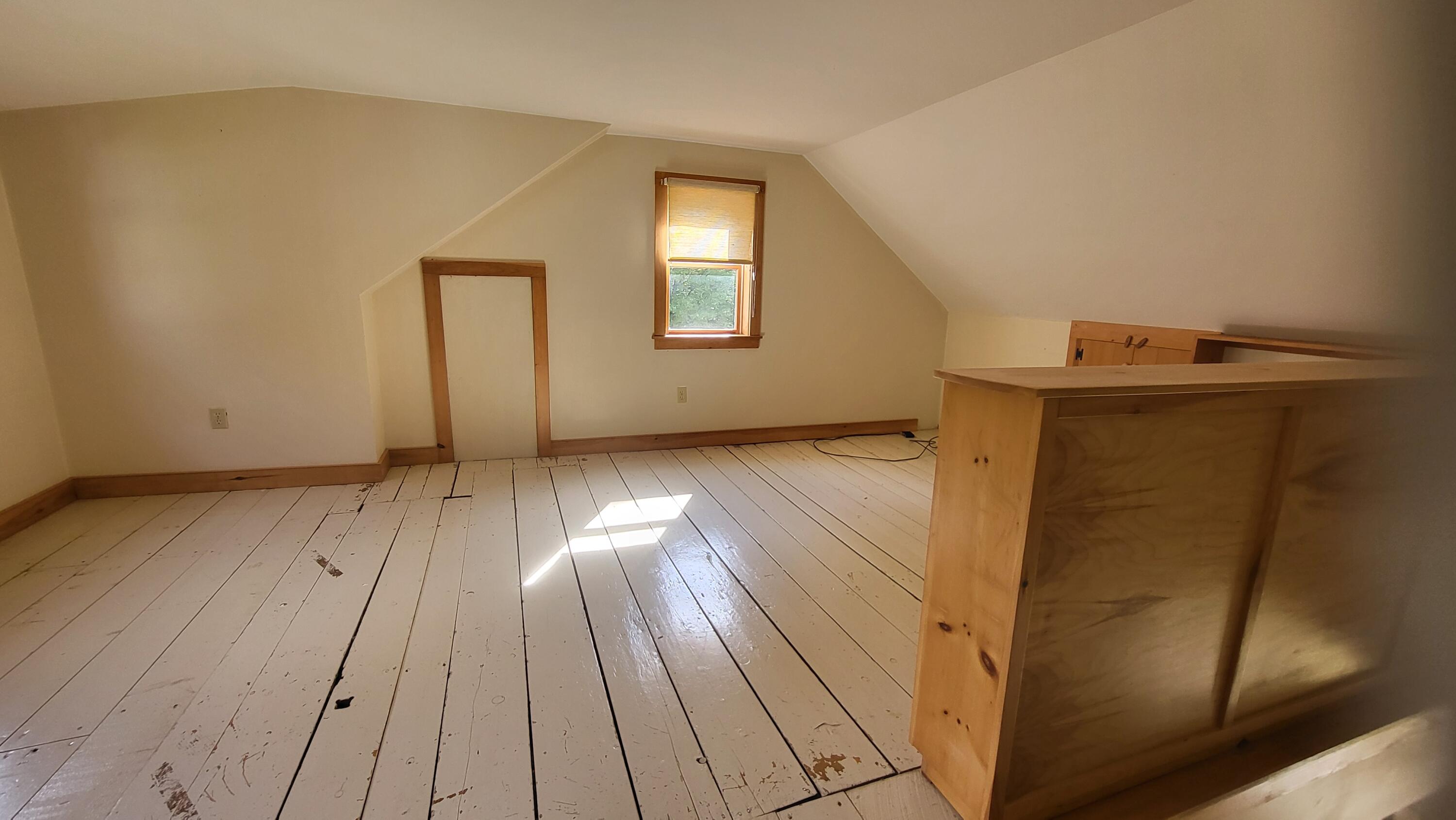 175 Ridge Road Tenants Harbor, ME 04860 - Photo 17 of 29 20250926_104741