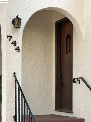 $1,685,000 | 744 Coventry Road, Kensington, CA 94707