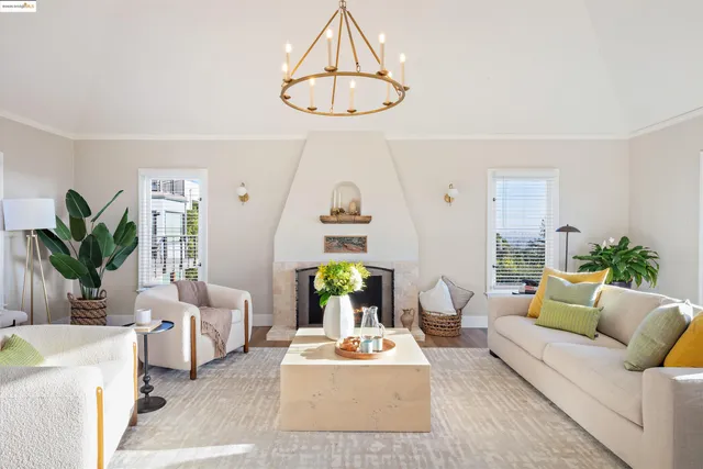 $1,685,000 | 744 Coventry Road, Kensington, CA 94707