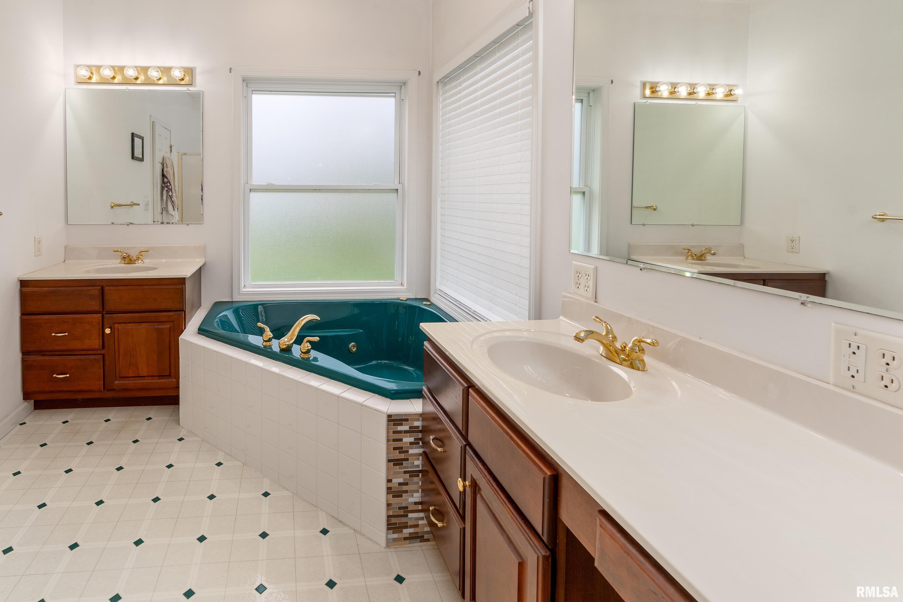 1504 Sycamore Road Carterville, IL 62918 - Photo 26 of 46 Gallery Image 26