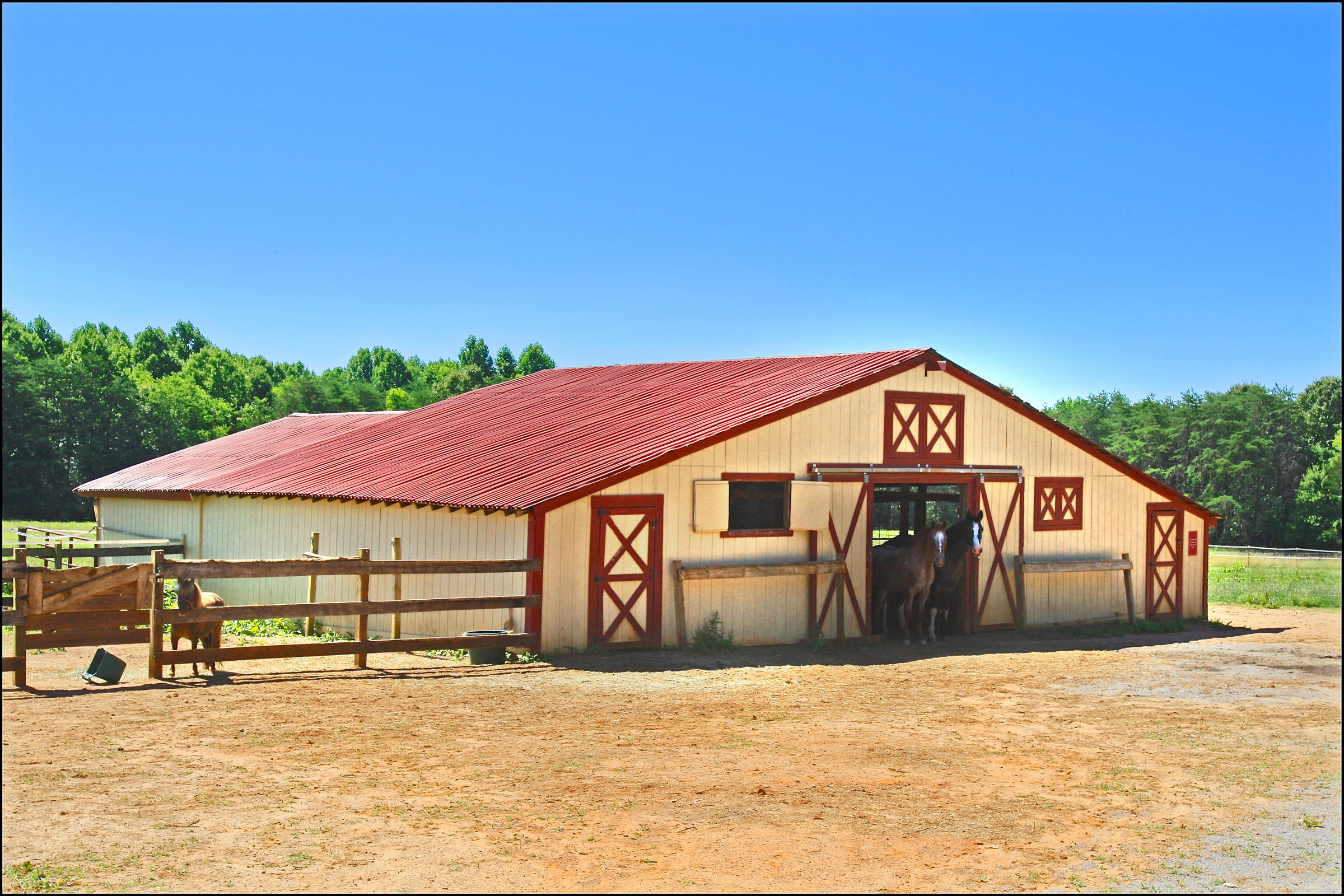 2260 Triggs Road Bedford, VA 24523 - Photo 3 of 62 STABLES_4V4B6452