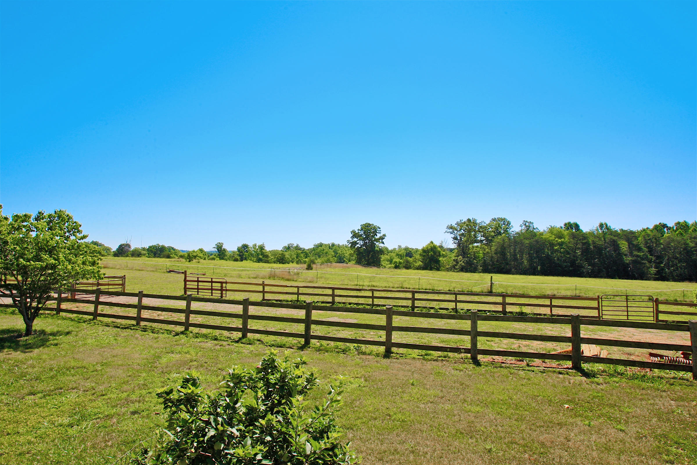 2260 Triggs Road Bedford, VA 24523 - Photo 40 of 62 RIDING_ARENA_4V4B6441