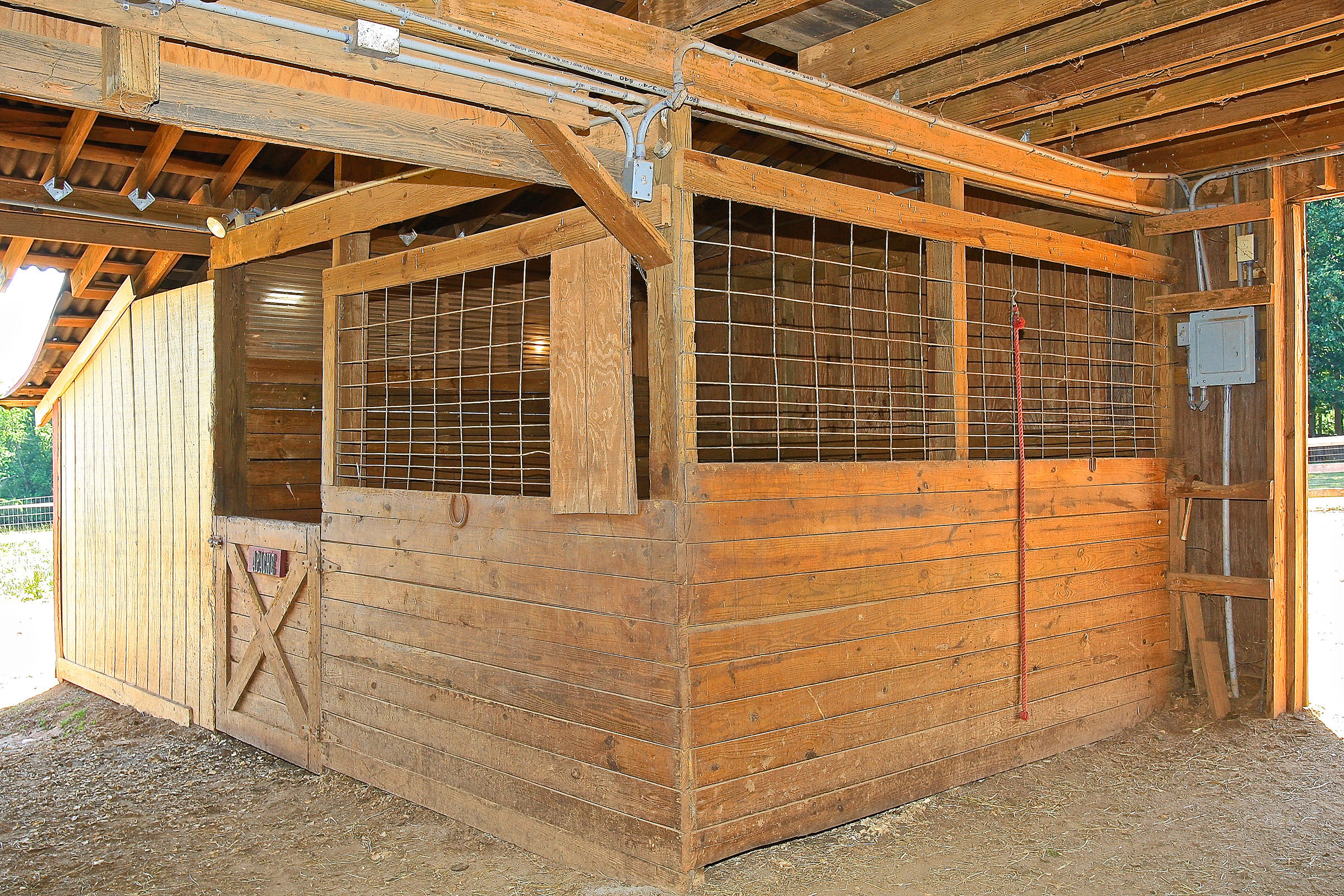 2260 Triggs Road Bedford, VA 24523 - Photo 52 of 62 STABLES_4V4B6990