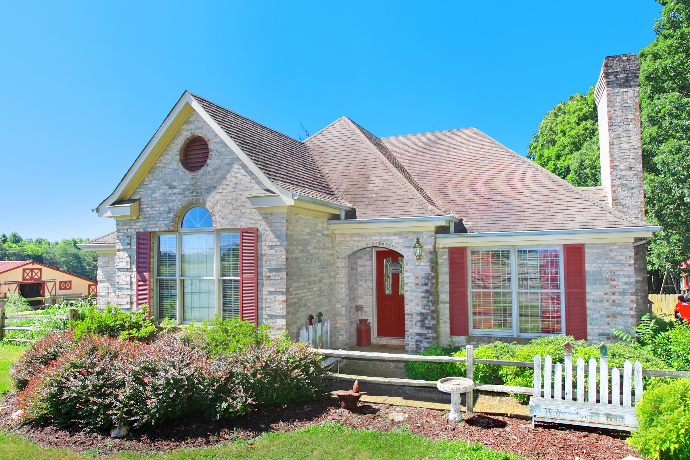 2260 Triggs Road Bedford, VA 24523 - Photo 7 of 62 FRONT_4V4B6423