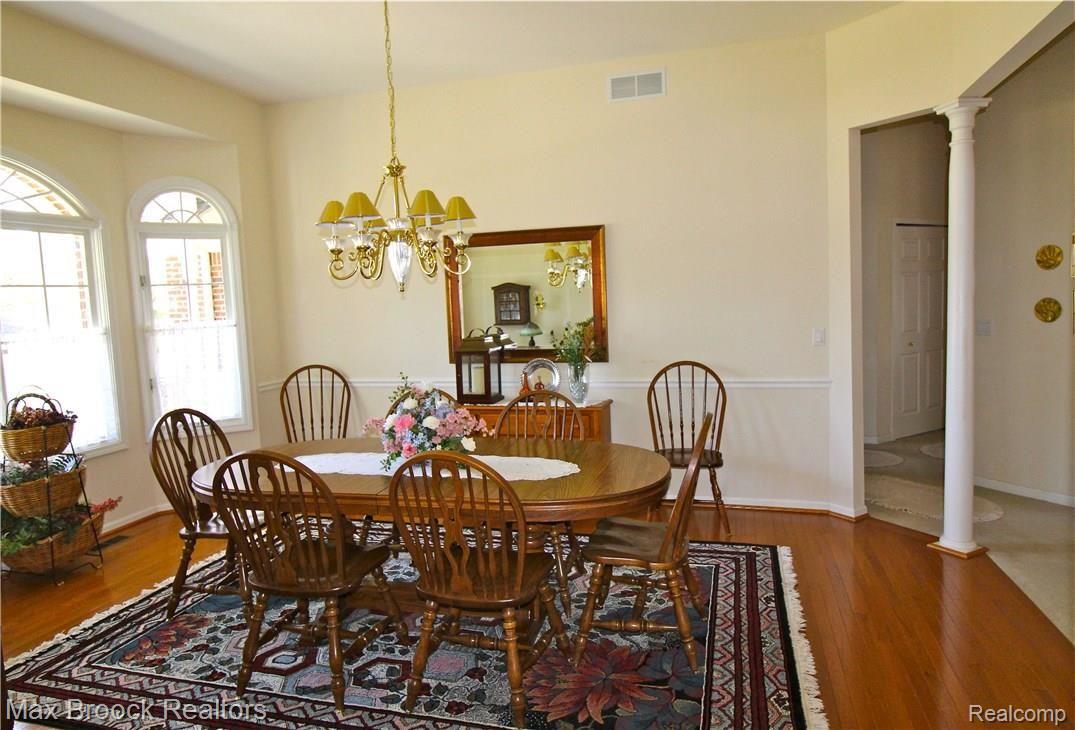 2554 Pine Ridge Road West Bloomfield, MI 48324 - Photo 10 of 38 -23.jpg
