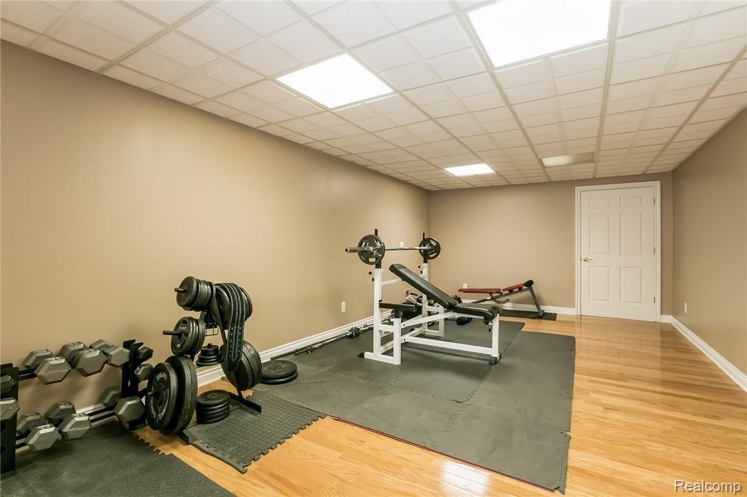 1622 Chase Drive Rochester, MI 48307 - Photo 45 of 55 045-2621778-medium.jpg