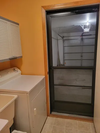 $205,000 | 312 Marigold Circle, Unit 52, Westland, MI 48185