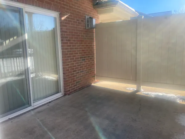 $205,000 | 312 Marigold Circle, Unit 52, Westland, MI 48185