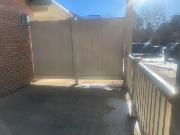 $205,000 | 312 Marigold Circle, Unit 52, Westland, MI 48185