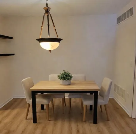 $205,000 | 312 Marigold Circle, Unit 52, Westland, MI 48185