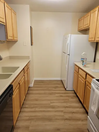 $205,000 | 312 Marigold Circle, Unit 52, Westland, MI 48185